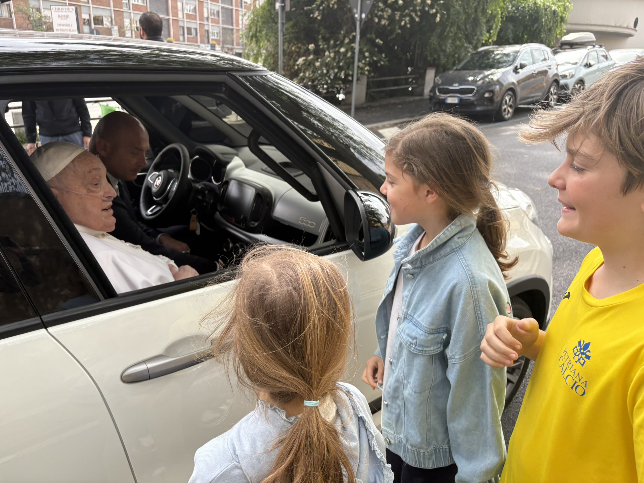 UPDATE: พระสันตะปาปา ฟรานซิส ได้เสด็จจากวาติกันไปยังมหาวิหารซานตา มารีอา มาจจอเร่